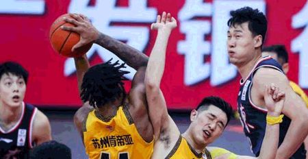 CBA-广东120-98大胜江苏取得10连胜 胡明轩20分 杜锋送李楠9连败